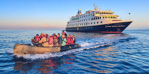 Galapagos Cruise - Galapagos Cruise - Lindblad Expeditions & National  Geographic
